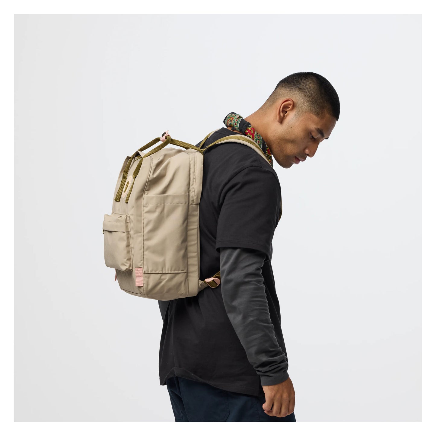 FJÄLLRÄVEN 北極狐【狐狸袋】KÅNKEN KONCEPT LAPTOP 15 #23200411