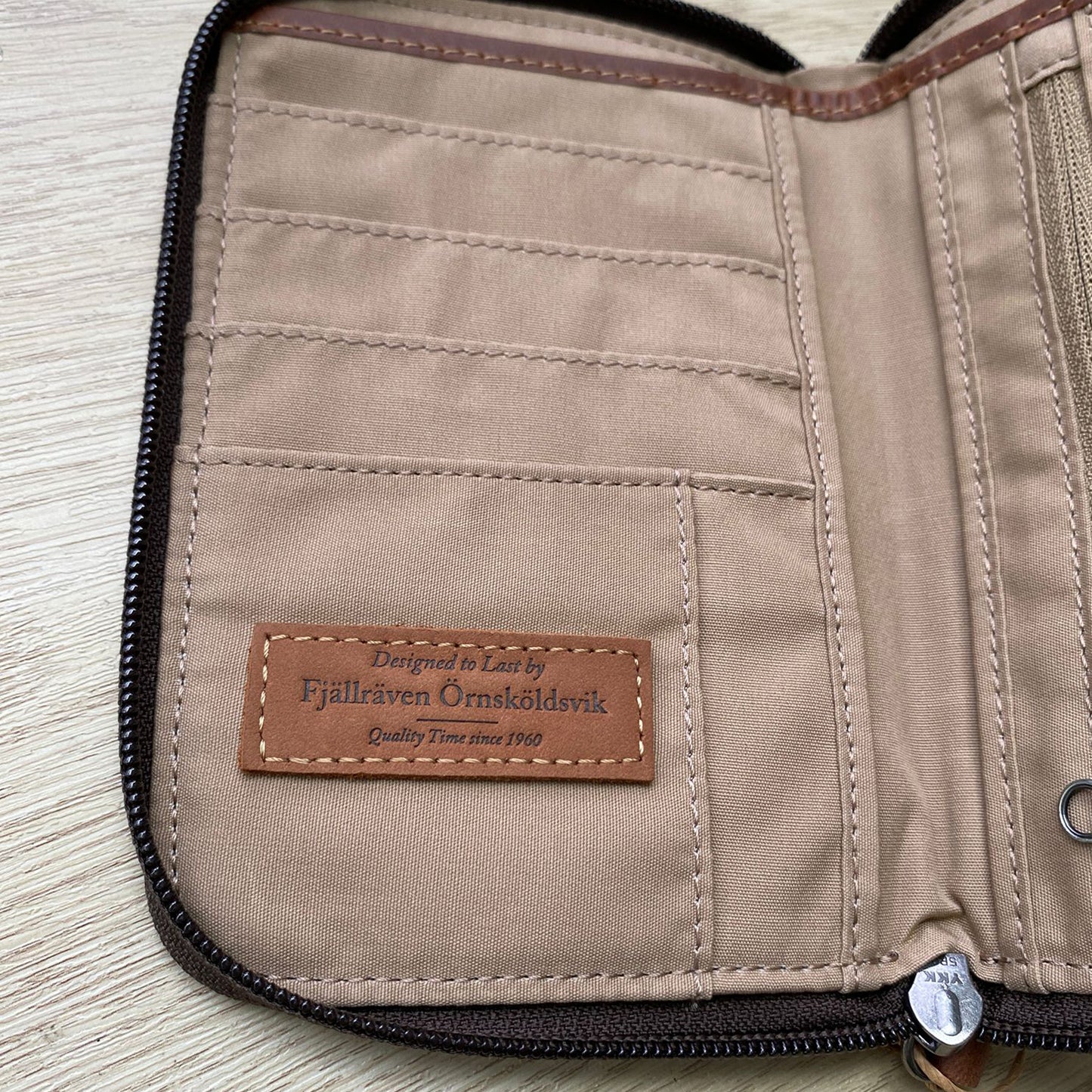 FJÄLLRÄVEN北極狐【狐狸袋】PASSPORT WALLET 護照錢包 24220