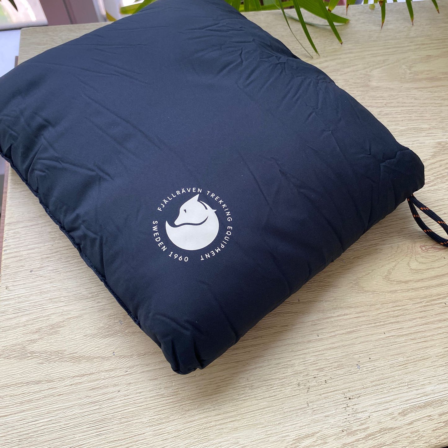 FJÄLLRÄVEN 北極狐【狐狸袋】ABISKO TRAVEL PILLOW 旅行枕 # 33200109
