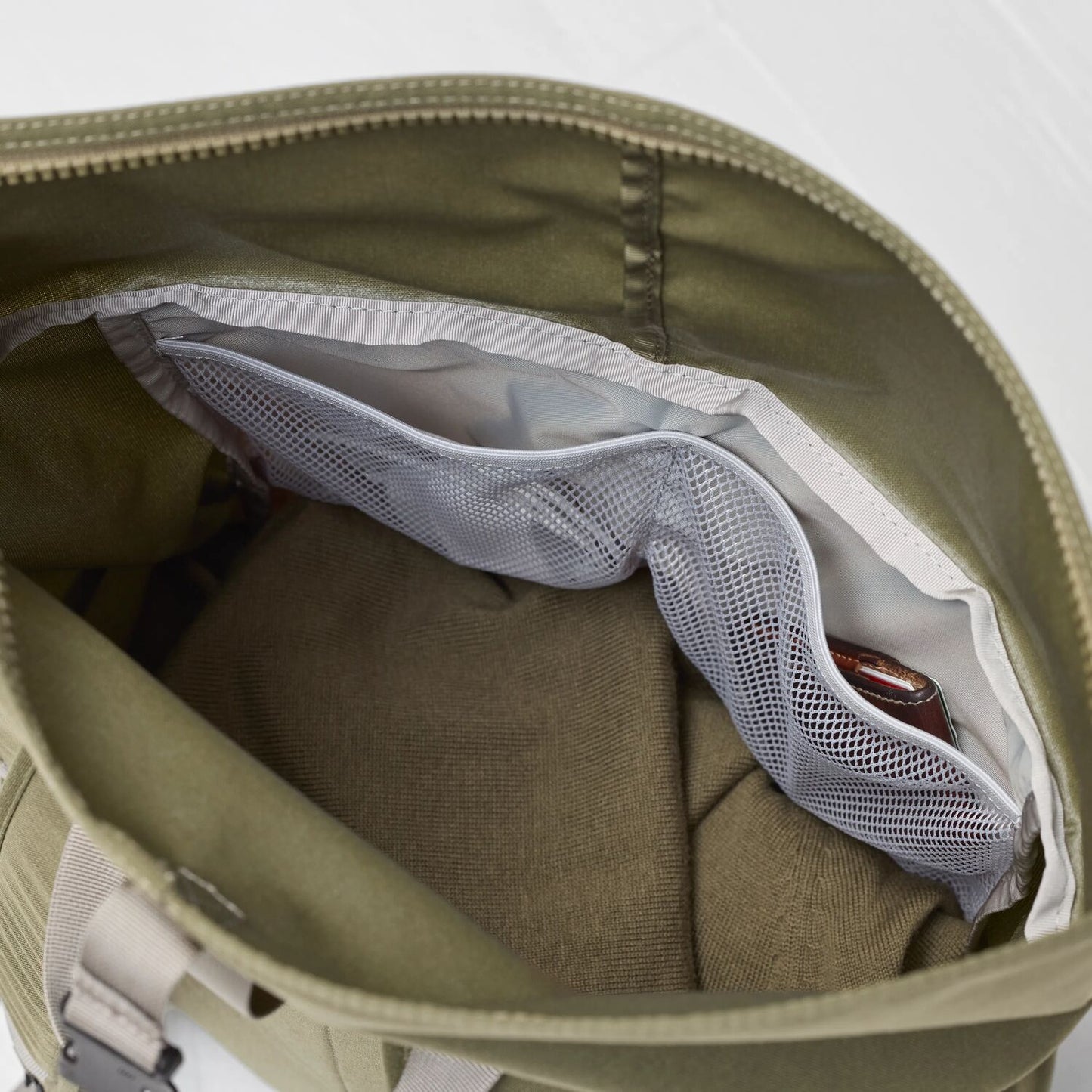 FJÄLLRÄVEN - 瑞典北極狐【狐狸袋】2025 新款  FOLDSACK 25  輕身背包  #23200332