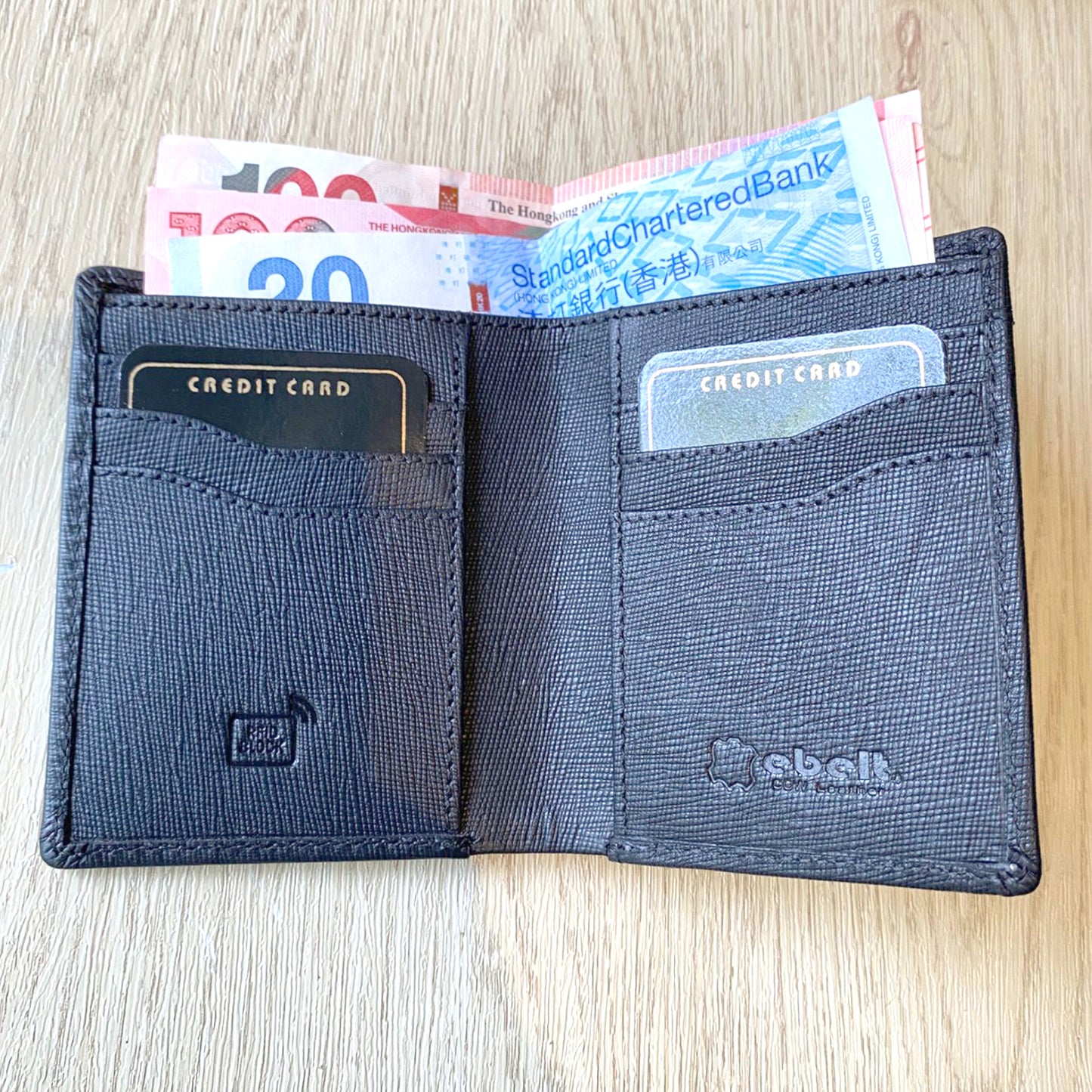 [香港品牌 EBELT] WM 141 RFID  十字壓紋 牛皮  纖巧銀包  SOFFIANO COW LEATHER Mini Wallet
