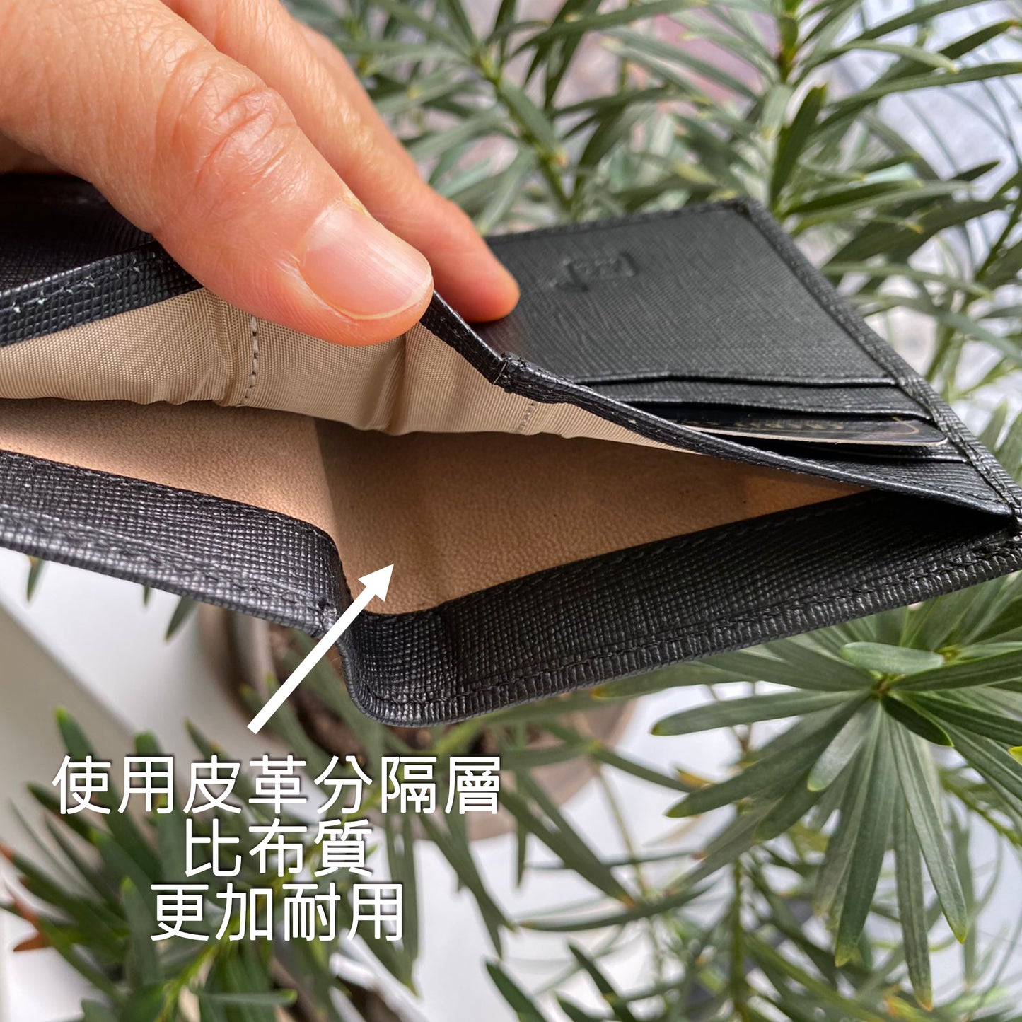 [香港品牌 EBELT] WM 141 RFID  十字壓紋 牛皮  纖巧銀包  SOFFIANO COW LEATHER Mini Wallet