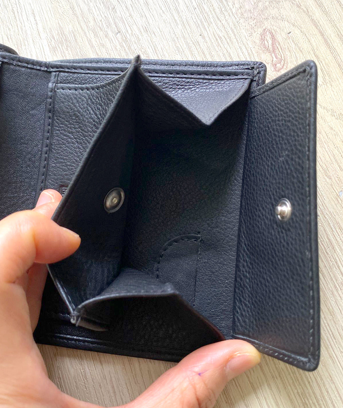 [香港品牌 EBELT] WM 165 RFID 頭層牛皮真皮銀包（多咭位）TOP GRAIN COW LEATHER WALLET