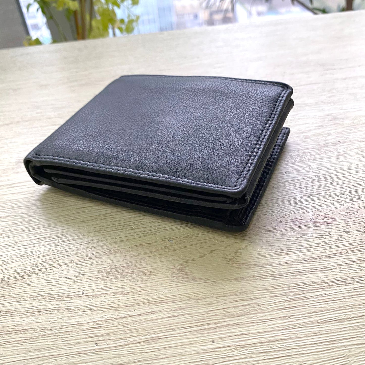 【香港品牌 ebelt】 RFID 頭層牛皮真皮銀包（加大容量）TOP GRAIN COW LEATHER WALLET - WM 166
