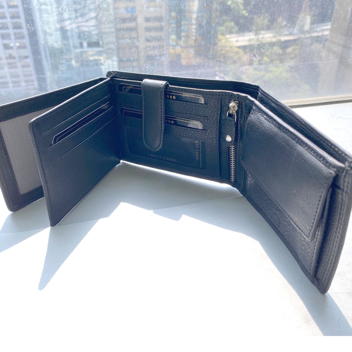 【香港品牌 ebelt】 RFID 頭層牛皮真皮銀包（加大容量）TOP GRAIN COW LEATHER WALLET - WM 166
