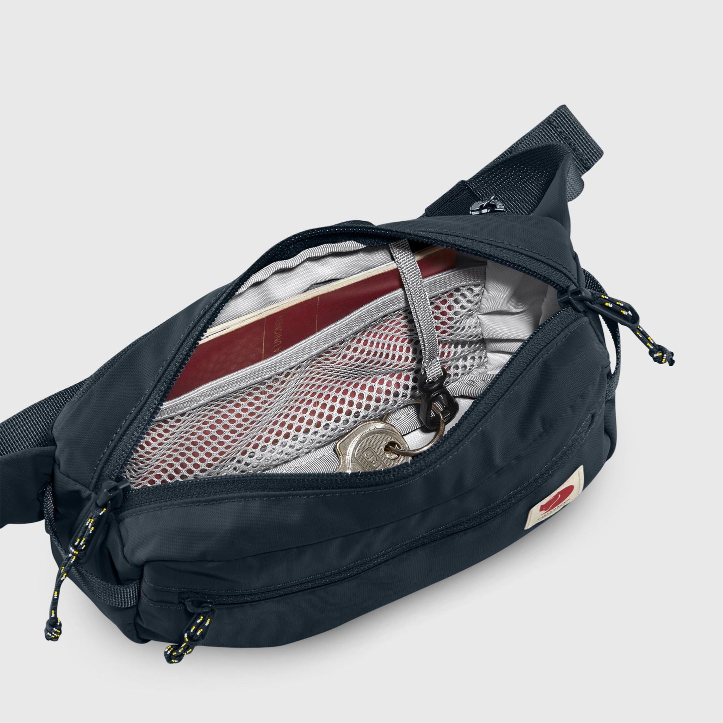 FJÄLLRÄVEN【狐狸袋】HIGH COAST HIP PACK 斜揹袋腰包 23223-221 CLAY