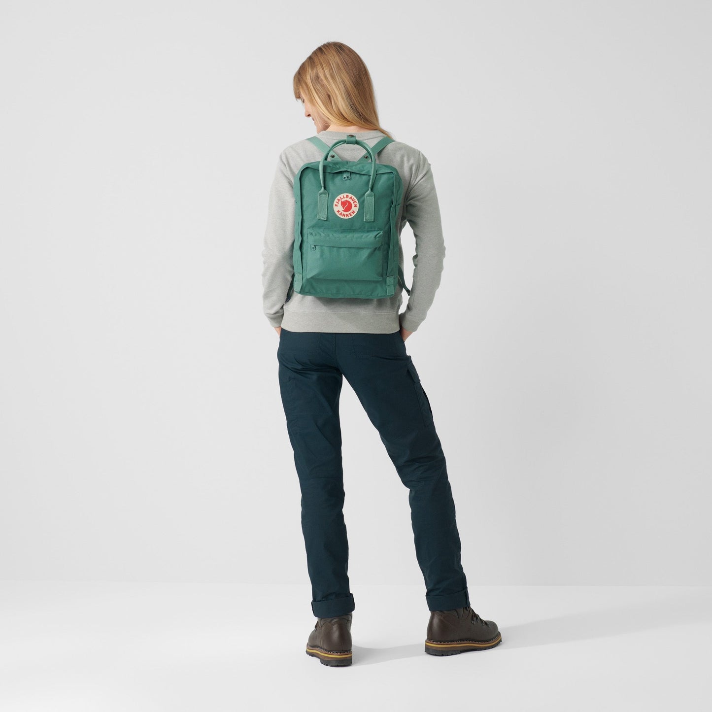 FJÄLLRÄVEN - 瑞典北極狐【狐狸袋】KÅNKEN 16L 背囊 書包 School bag outdoor backpack 23510-667-206 Arctic Green / Spicy Orange